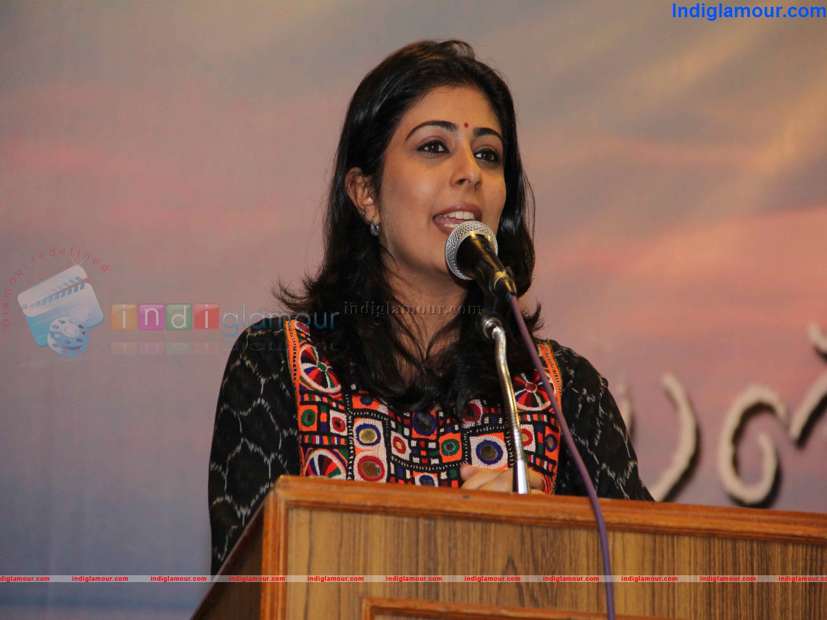 Long Site Movie Pooja Event hd photo