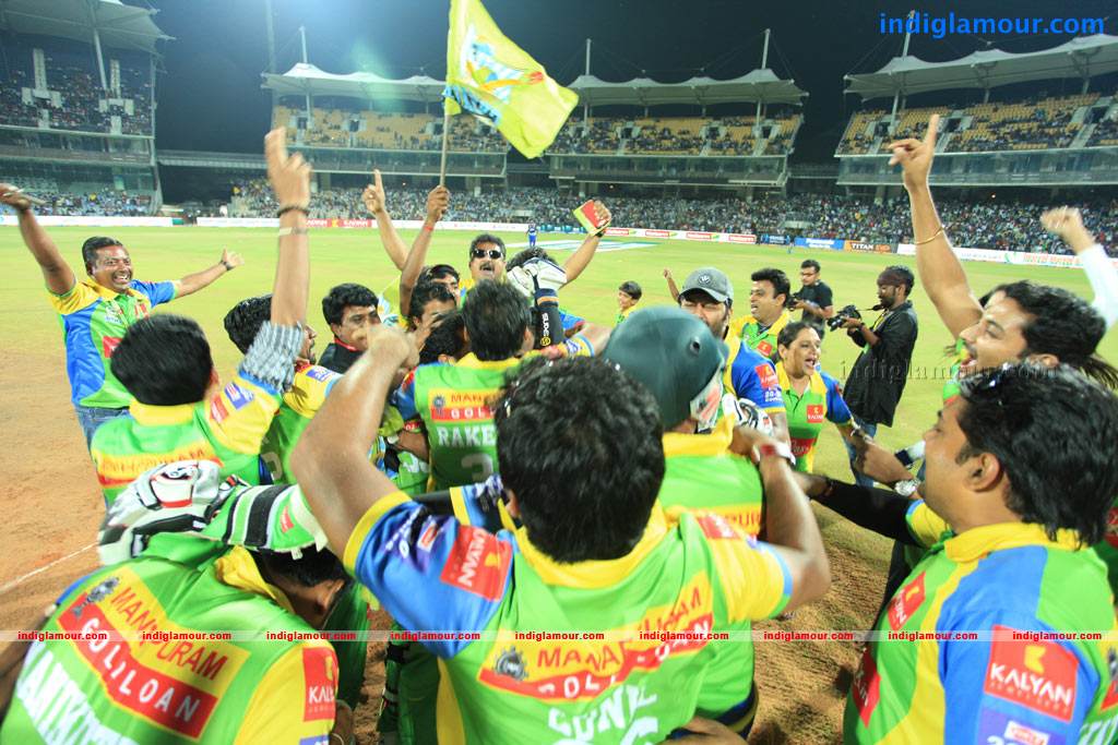 Kerala Strikers Vs Karnataka Bulldozers Match Stills Event hd photo