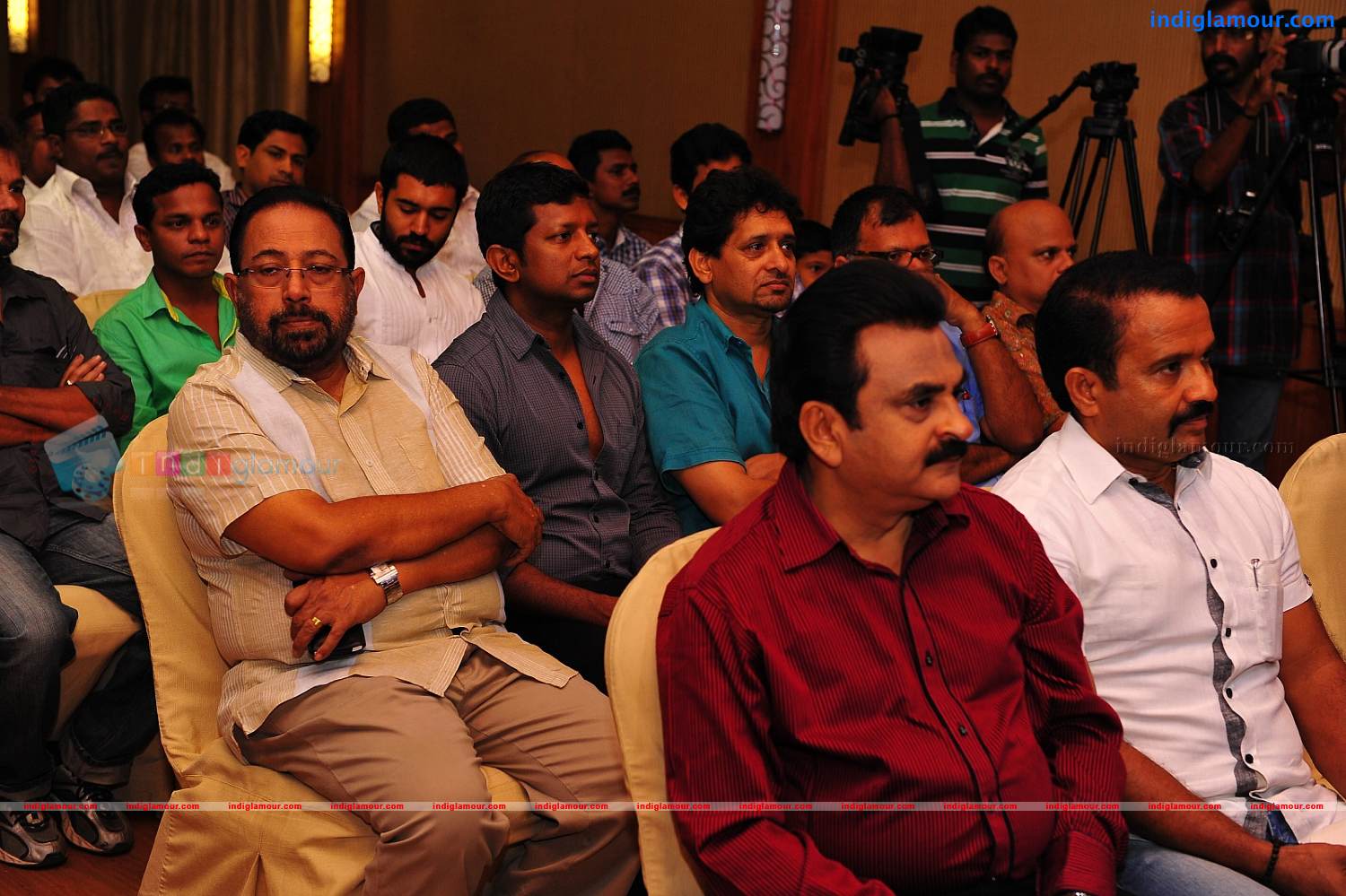 Arikil Oraal Movie Pooja Photos Event hd photo