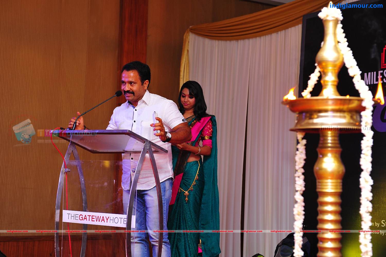 Arikil Oraal Movie Pooja Photos Event hd photo