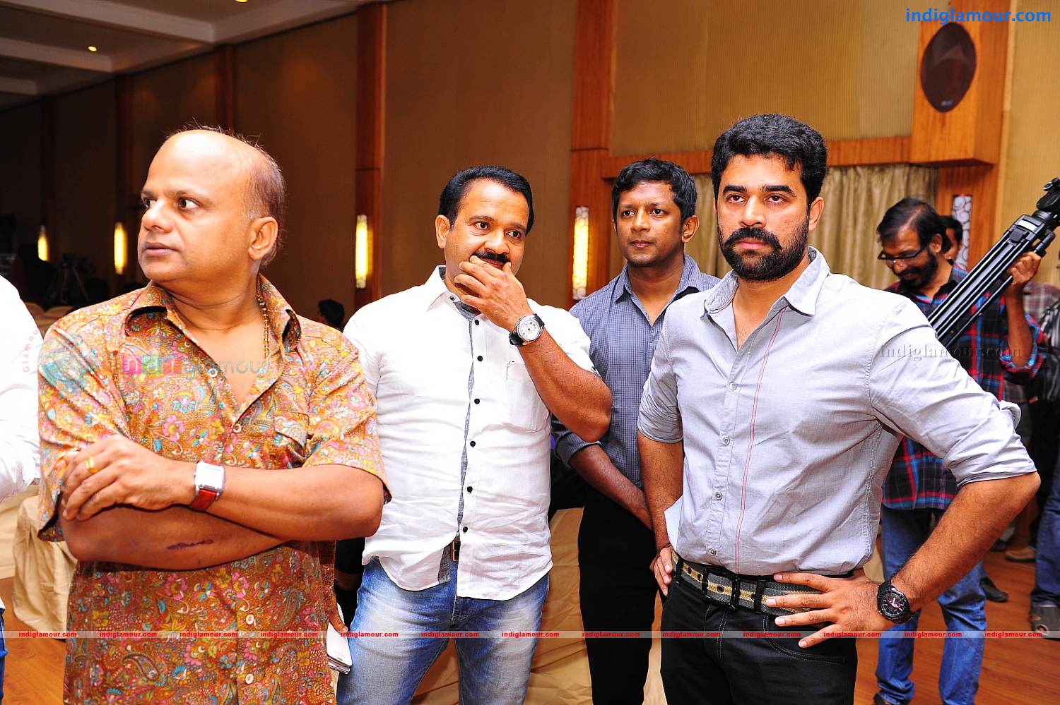 Arikil Oraal Movie Pooja Photos Event hd photo