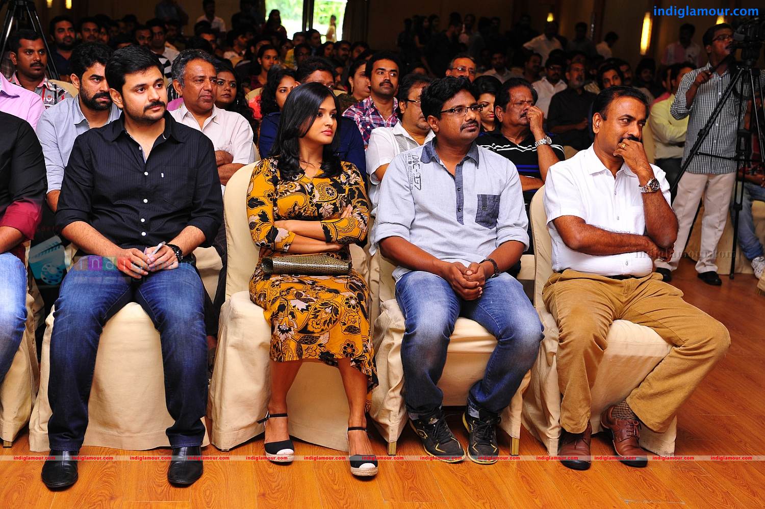 Arikil Oraal Movie Pooja Photos Event hd photo