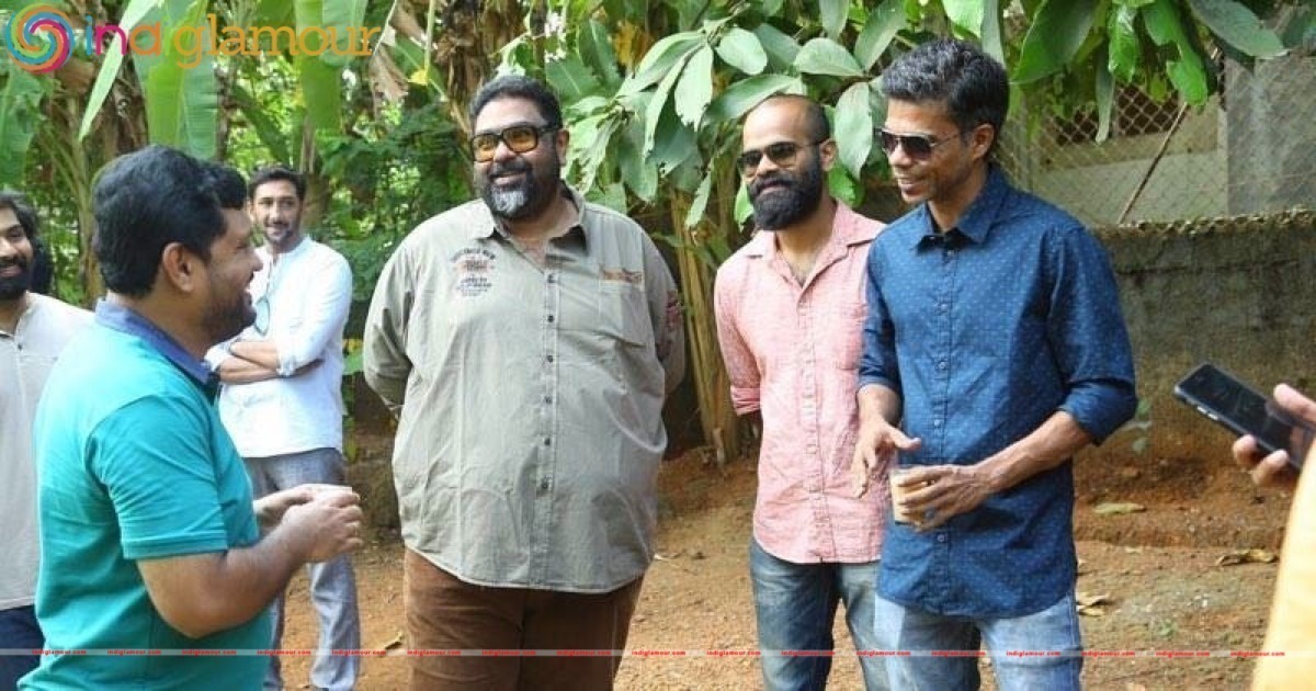 Shajahanum Pareekuttiyum' Malayalam Movie Pooja Event hd photo