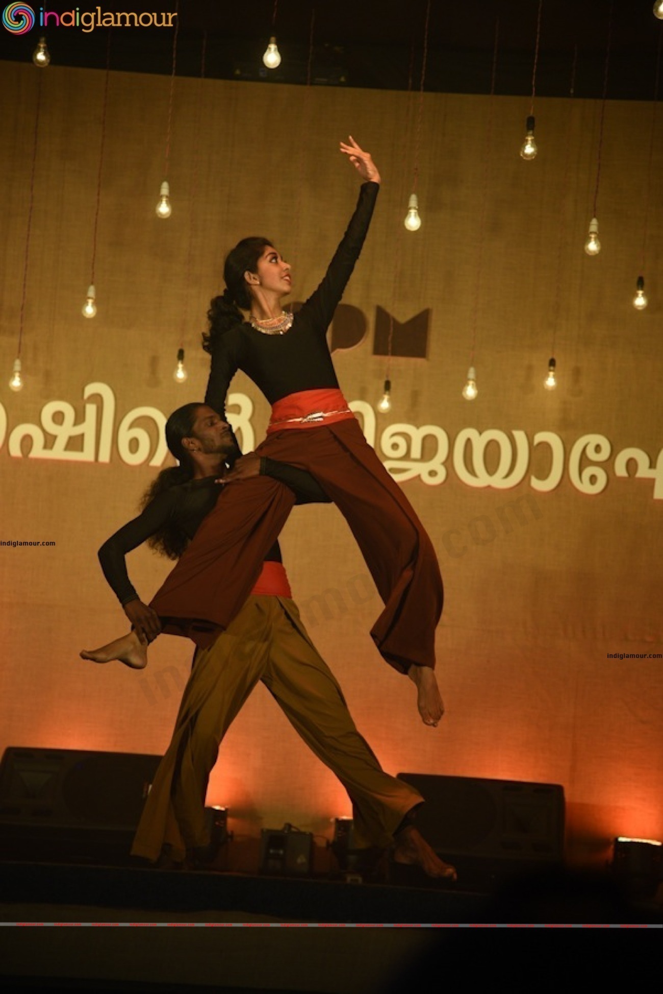 Maheshinte Prathikaaram 125th Day Celebration Stills Event hd photo