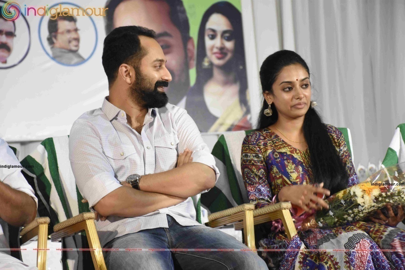 Ramesh Chennithala Mayookham 2016 Award Event hd photo