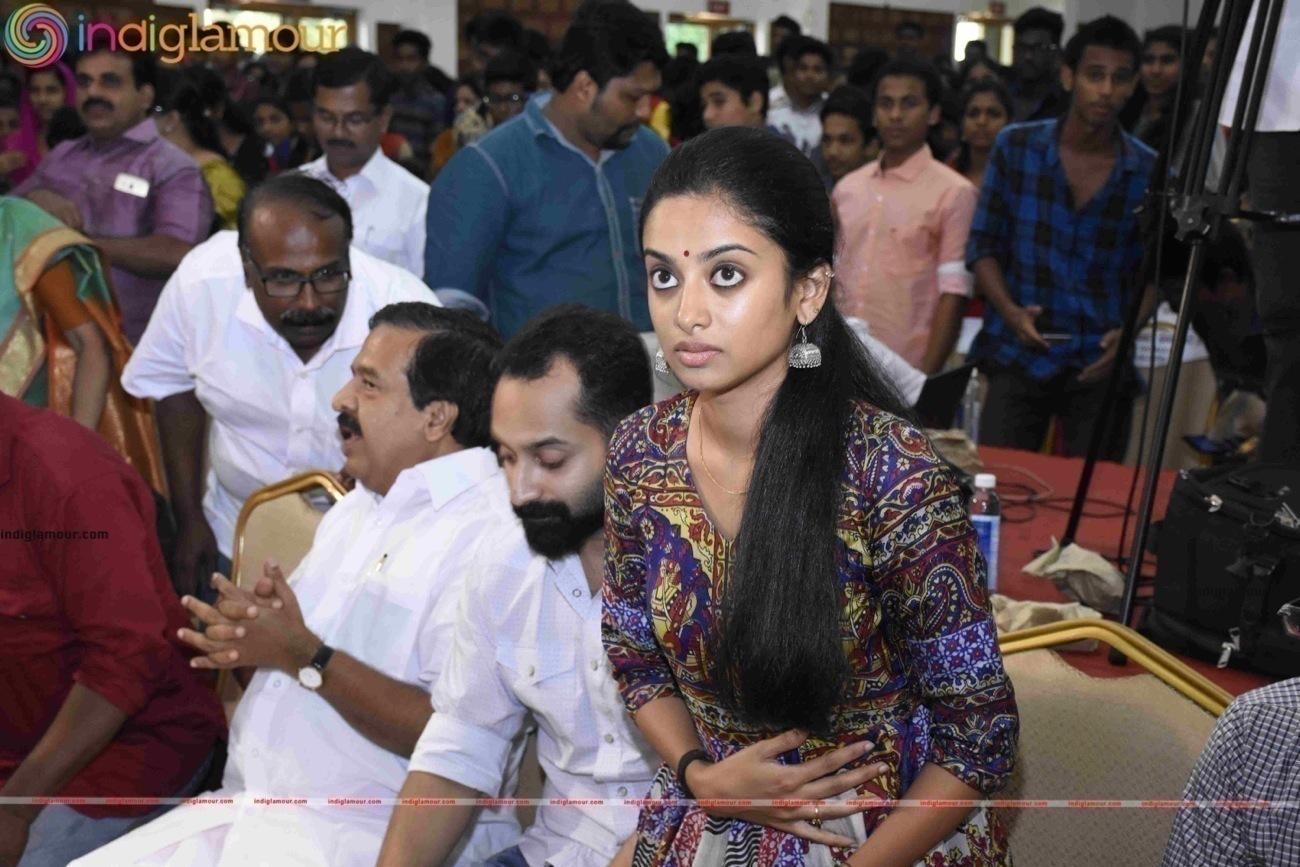 Ramesh Chennithala Mayookham 2016 Award Event hd photo