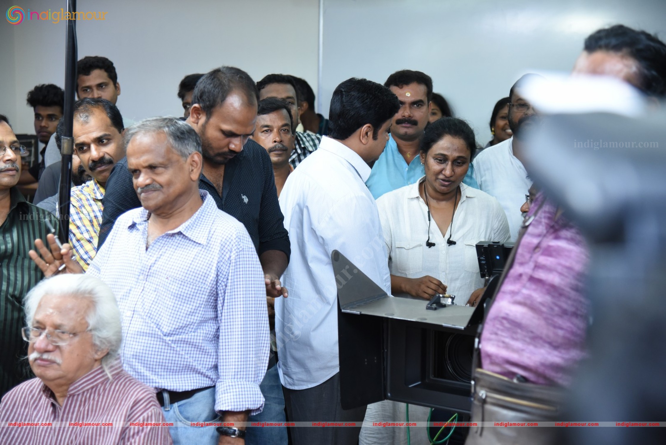 Pinneyum Movie Shooting Inauguration Event hd photo