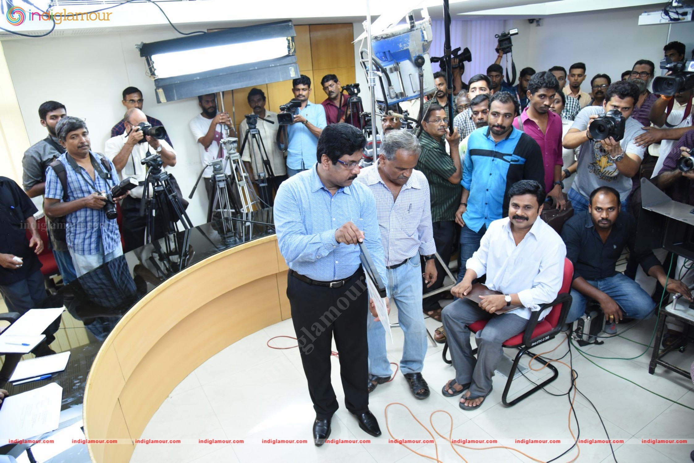 Pinneyum Movie Shooting Inauguration Event hd photo