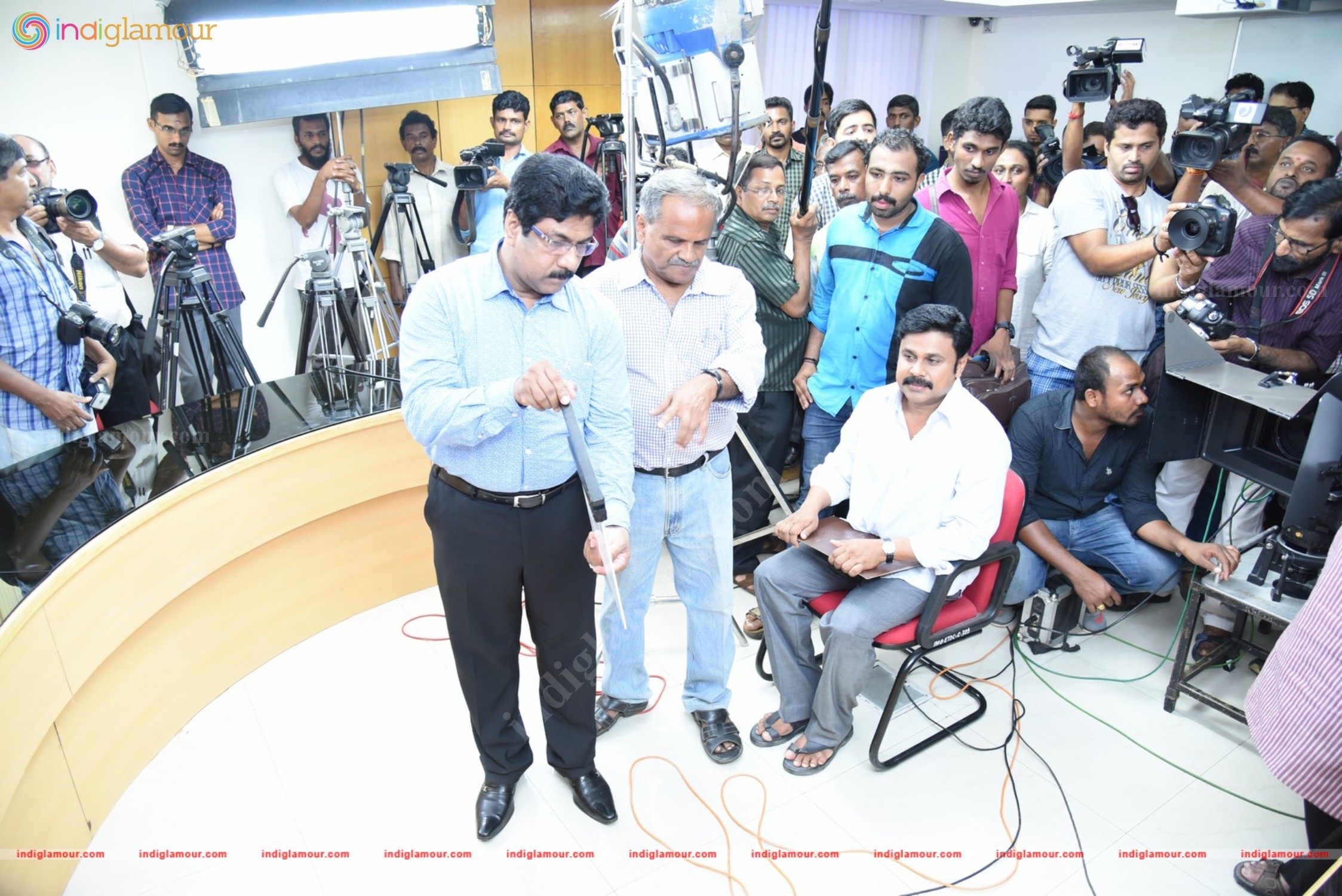 Pinneyum Movie Shooting Inauguration Event hd photo