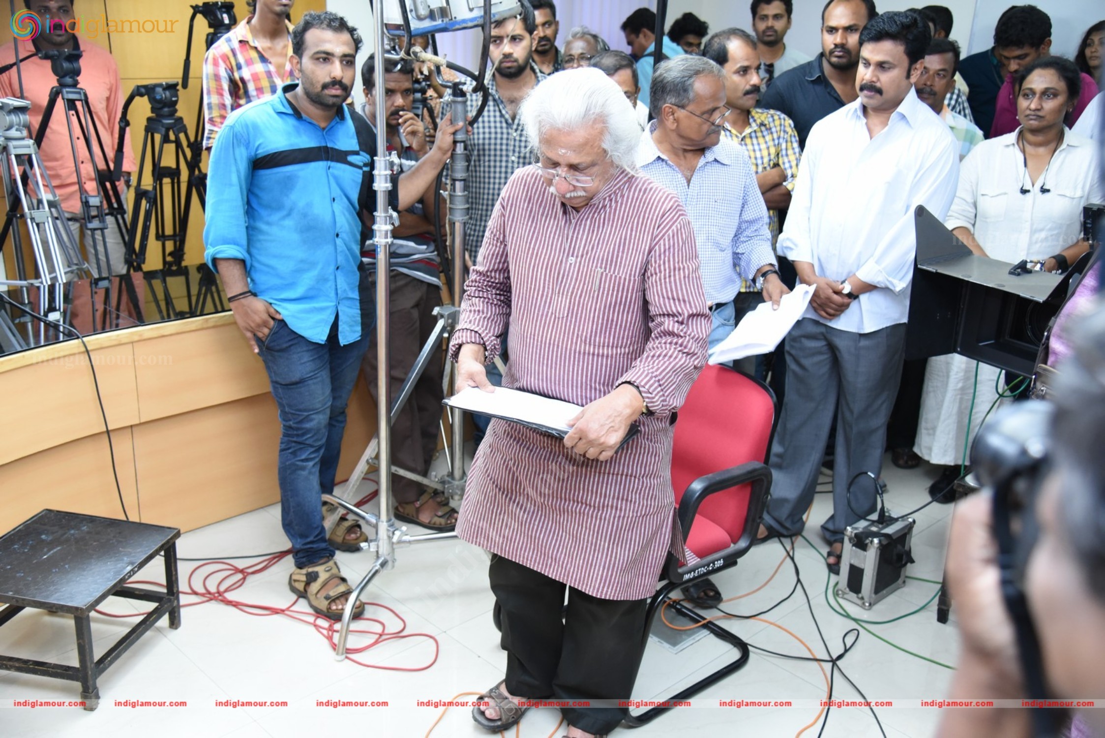 Pinneyum Movie Shooting Inauguration Event hd photo