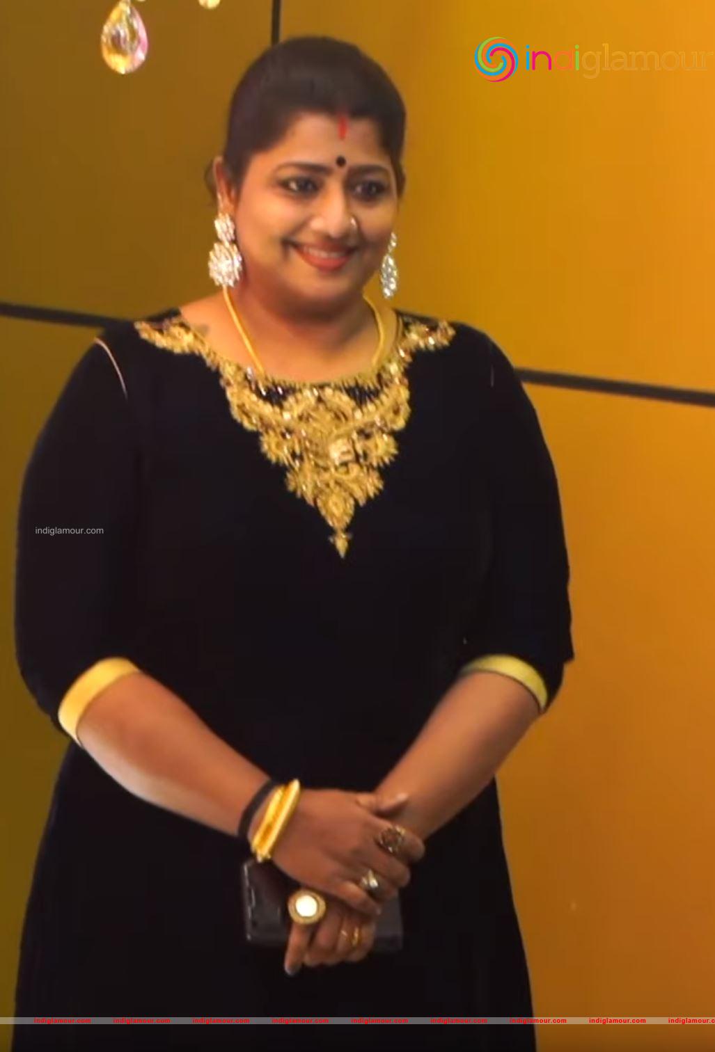 Bhama Actress Wedding Reception Event hd photo