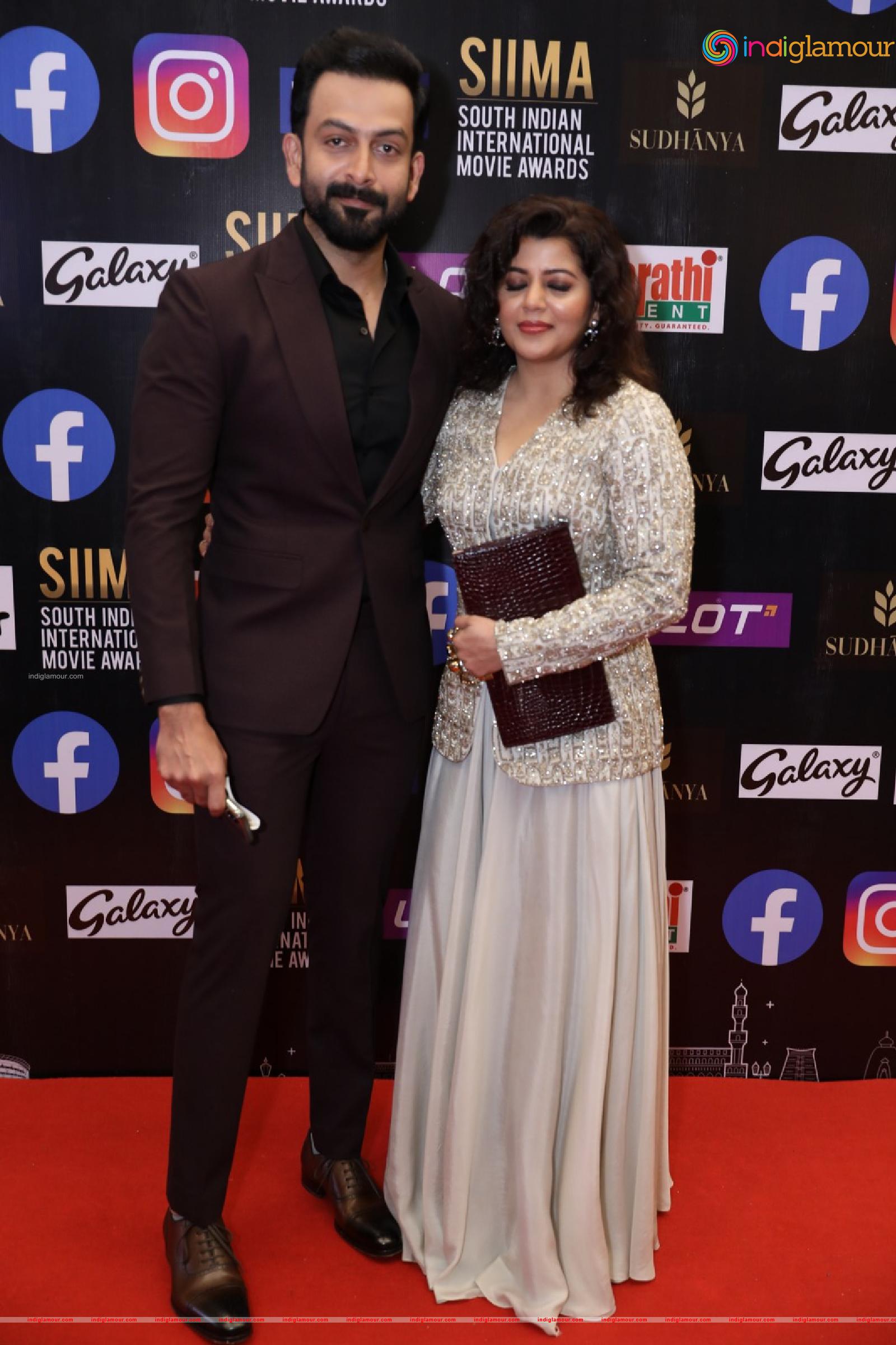 PrithviRaj and Supriya Menon at SIIMA 2021 Awards Event hd photo