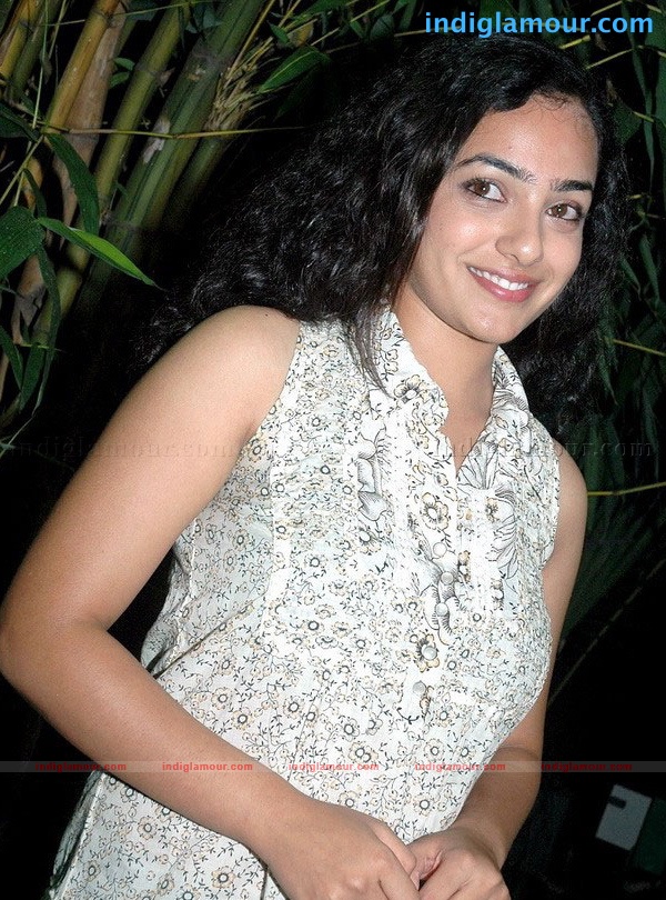 Nithya Menon Actress hd photo