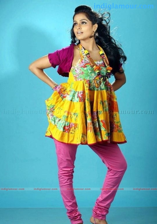 Remya Nambeesan Actress hd photo