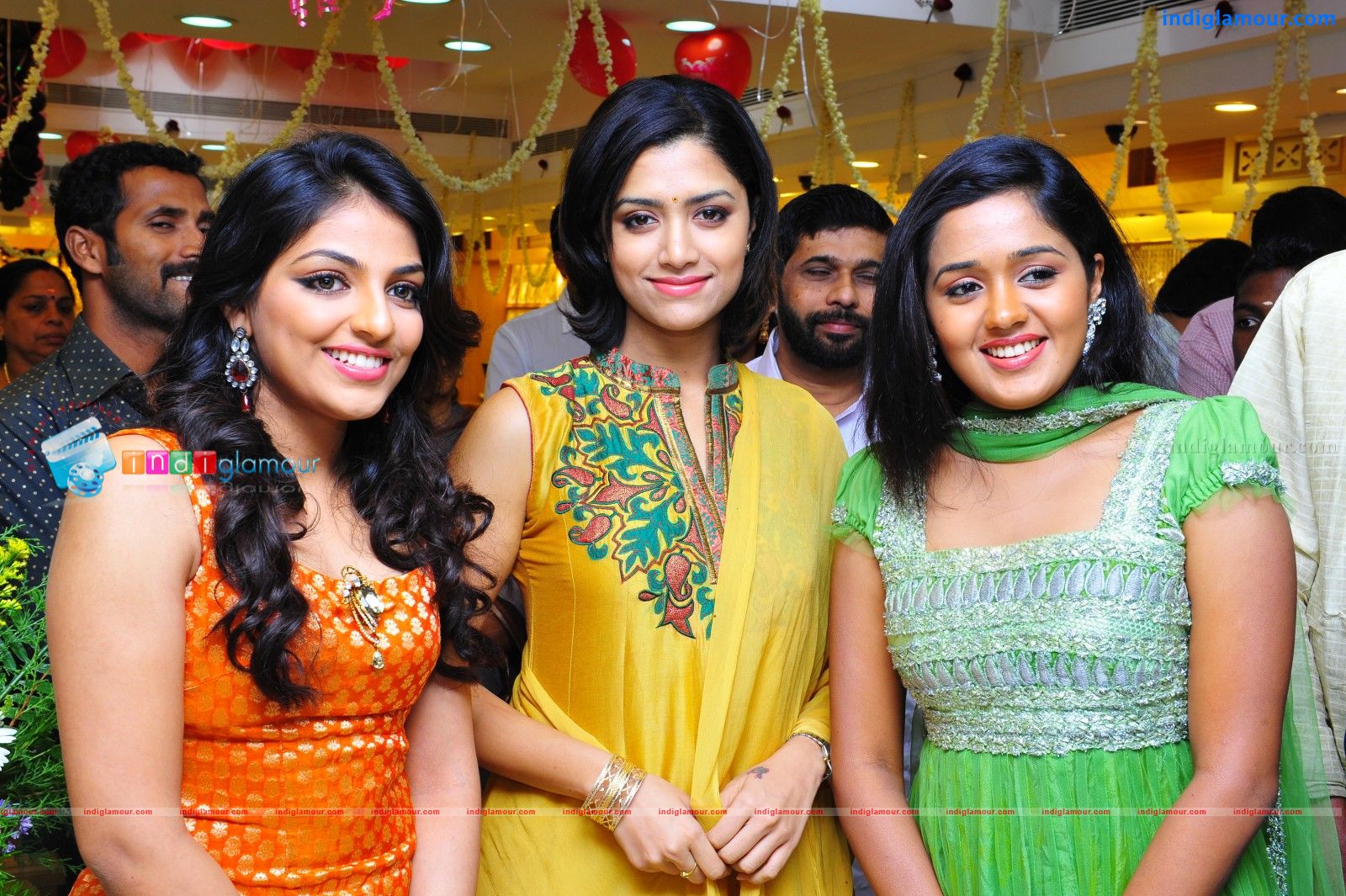 Ananya Actress hd photo