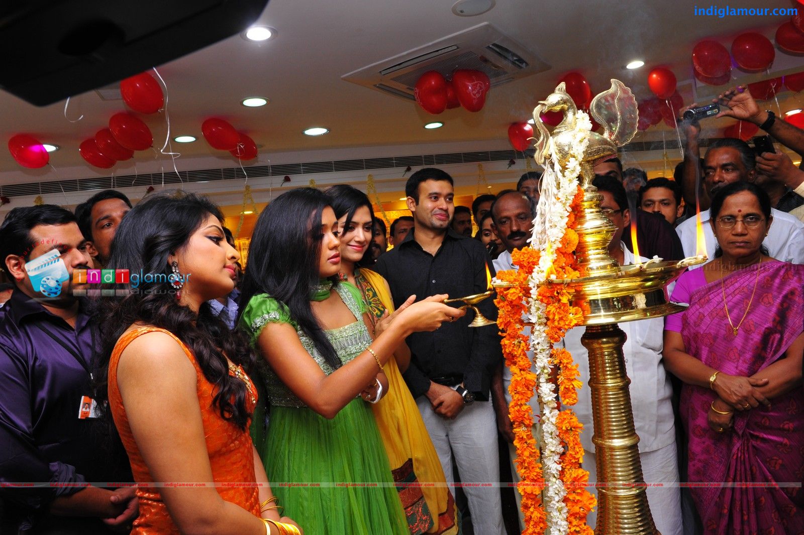 Ananya Actress hd photo