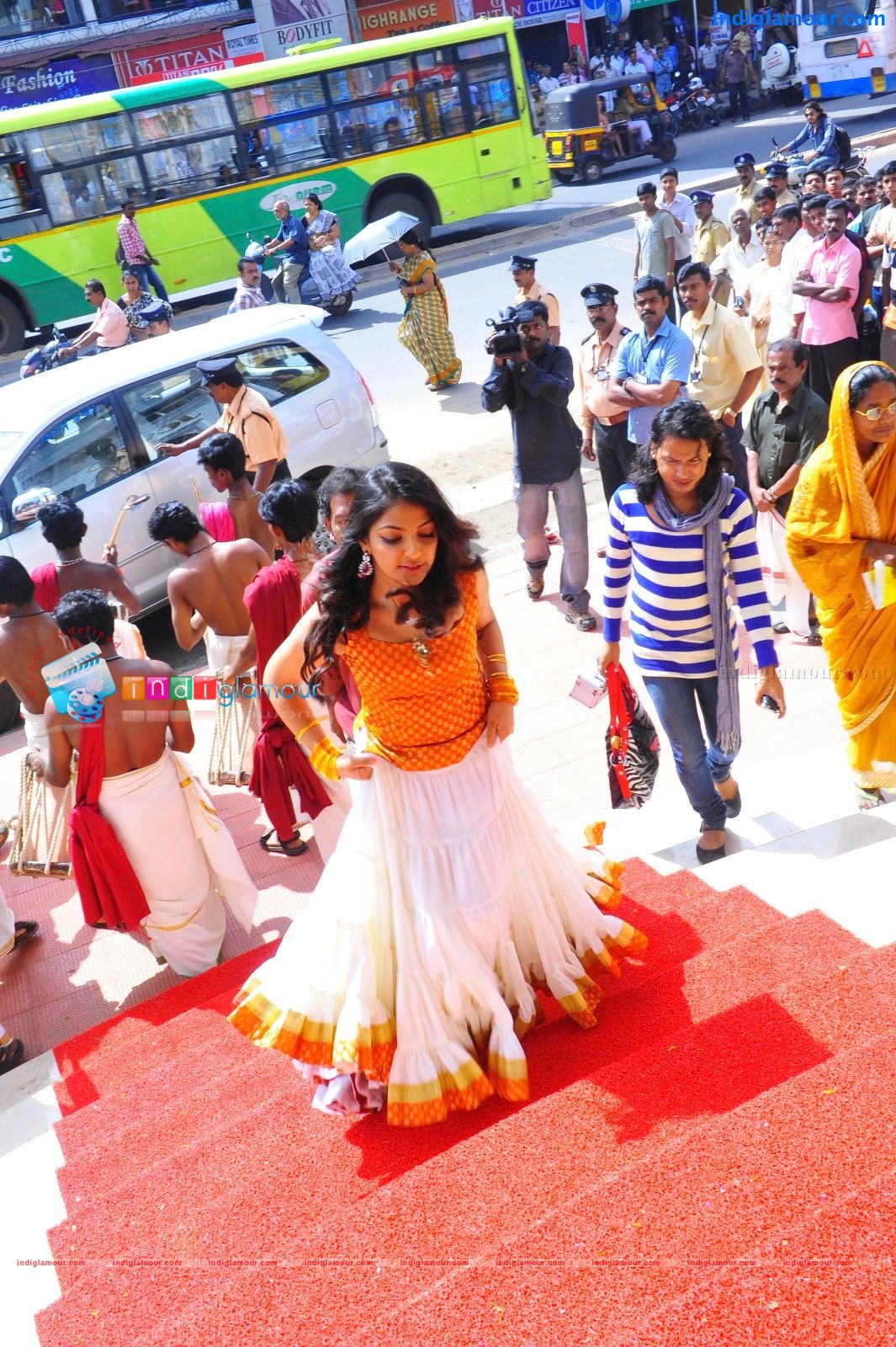 Mythili Actress hd photo