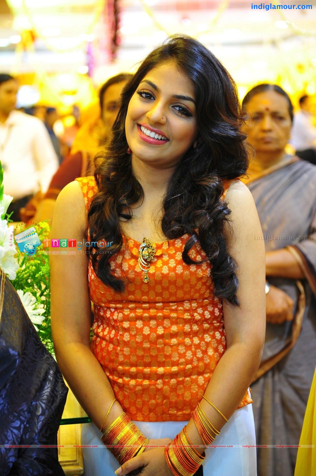 Mythili Actress hd photo