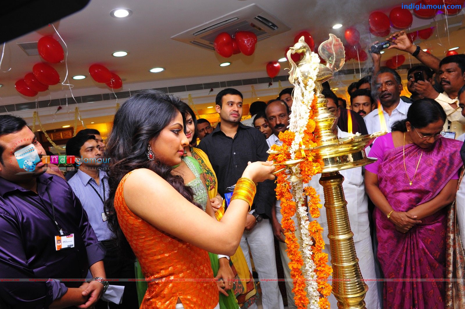 Mythili Actress hd photo