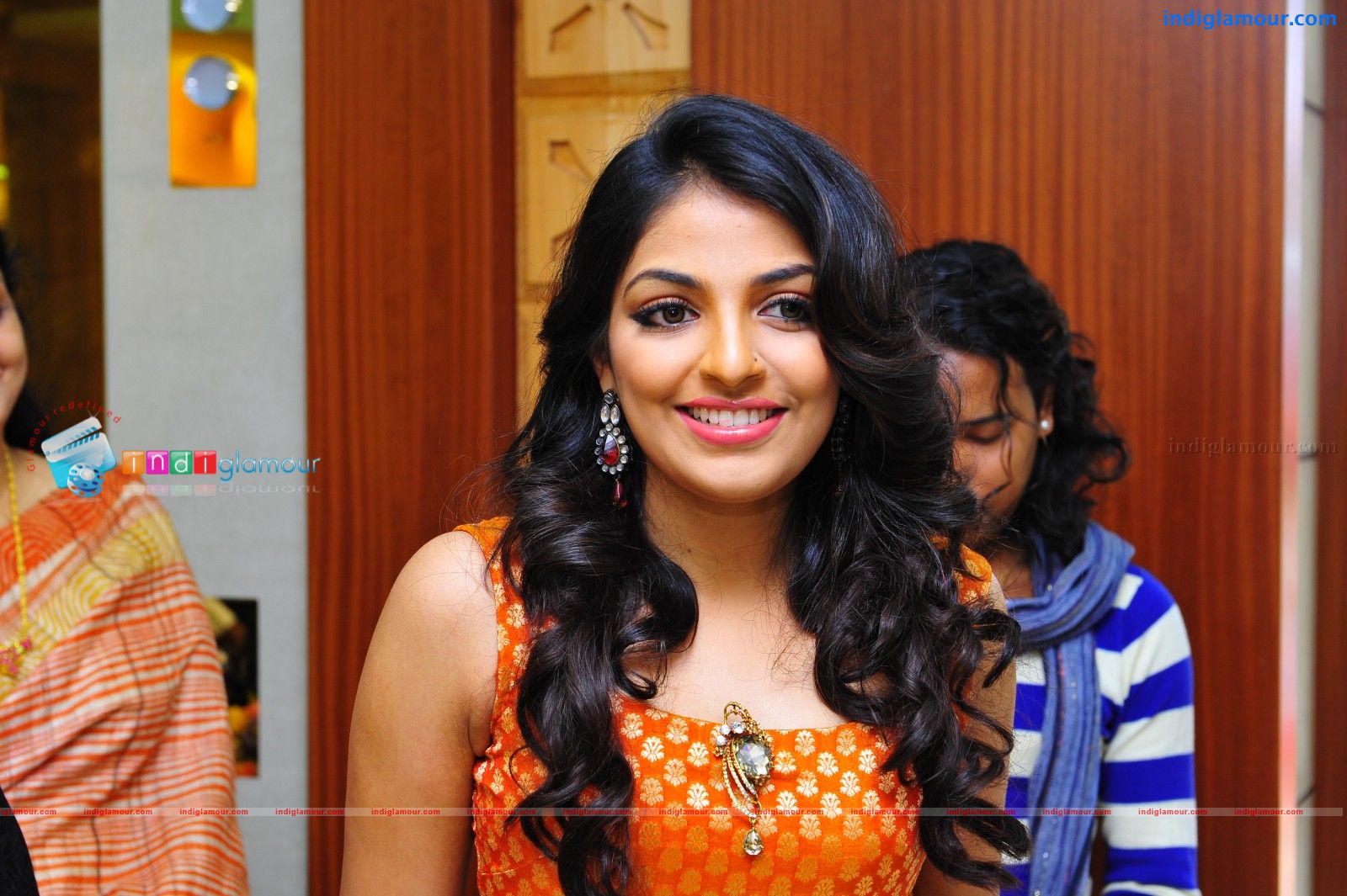 Mythili Actress hd photo