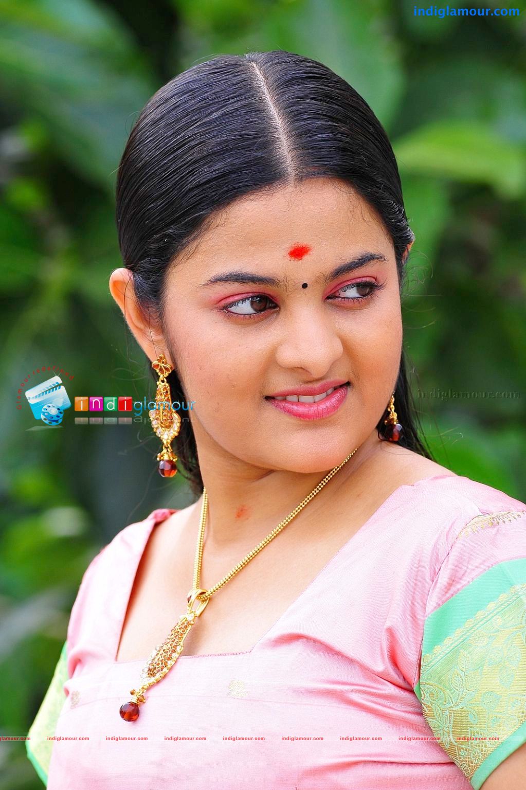 Srinidhi Actress hd photo