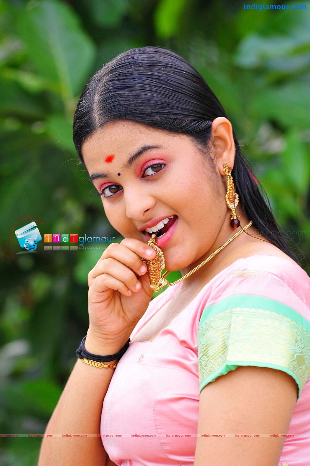 Srinidhi Actress hd photo