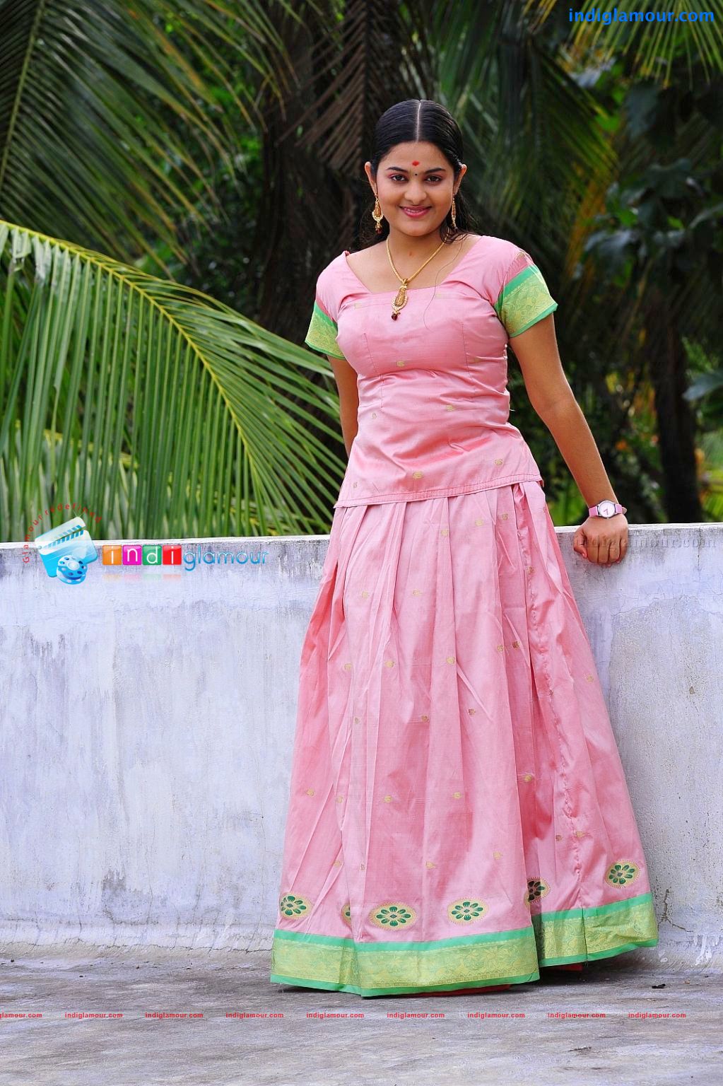 Srinidhi Actress hd photo