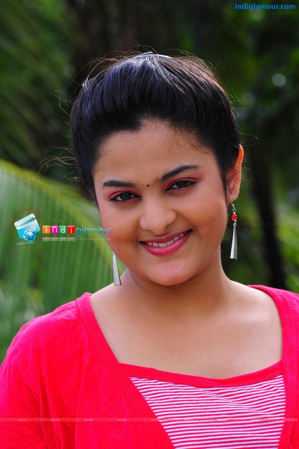 Srinidhi Actress hd photo