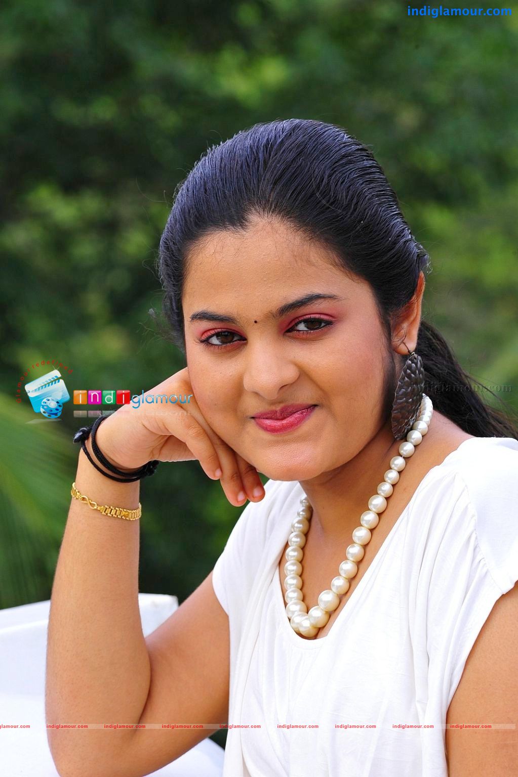 Srinidhi Actress hd photo