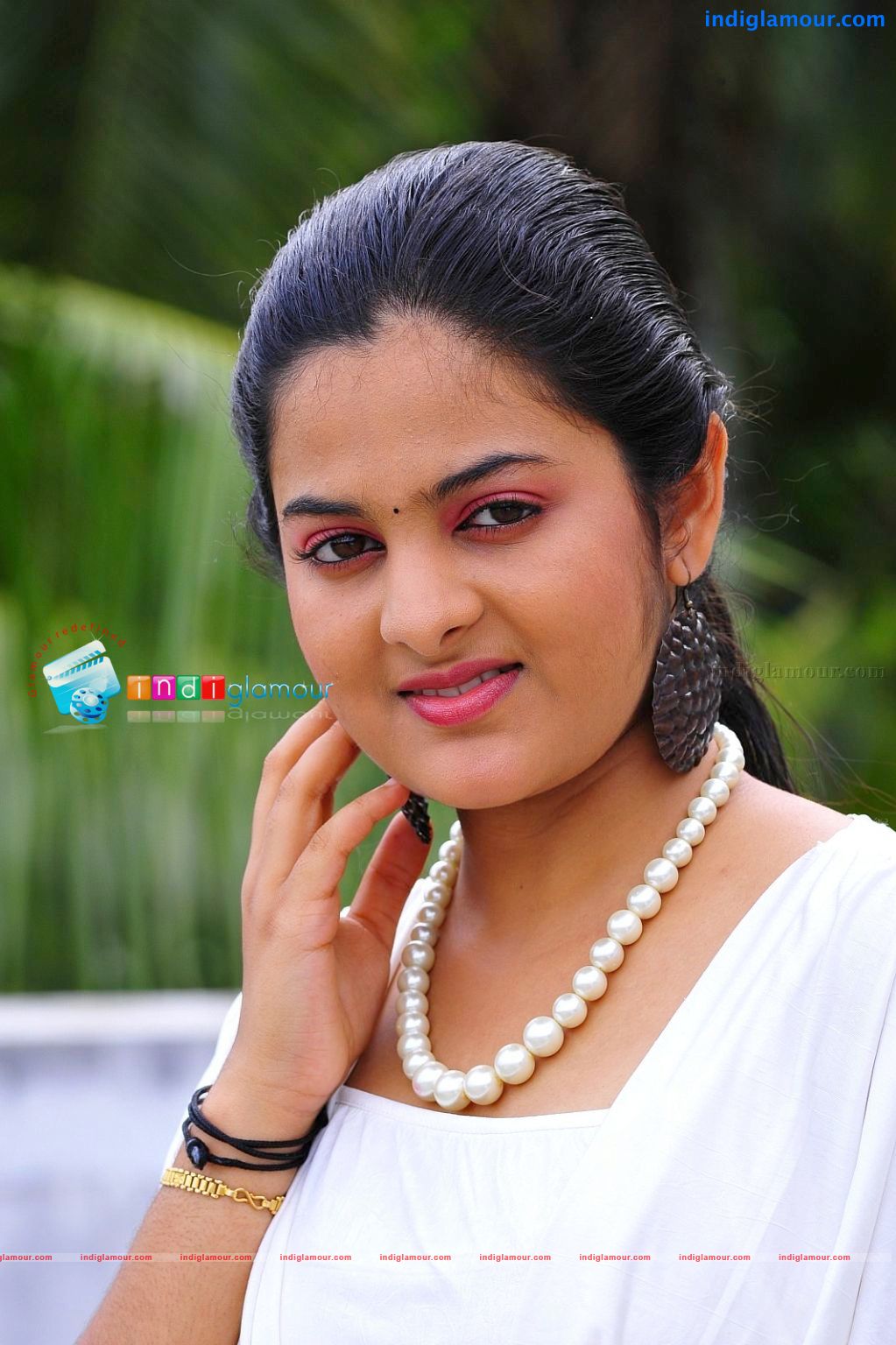 Srinidhi Actress hd photo