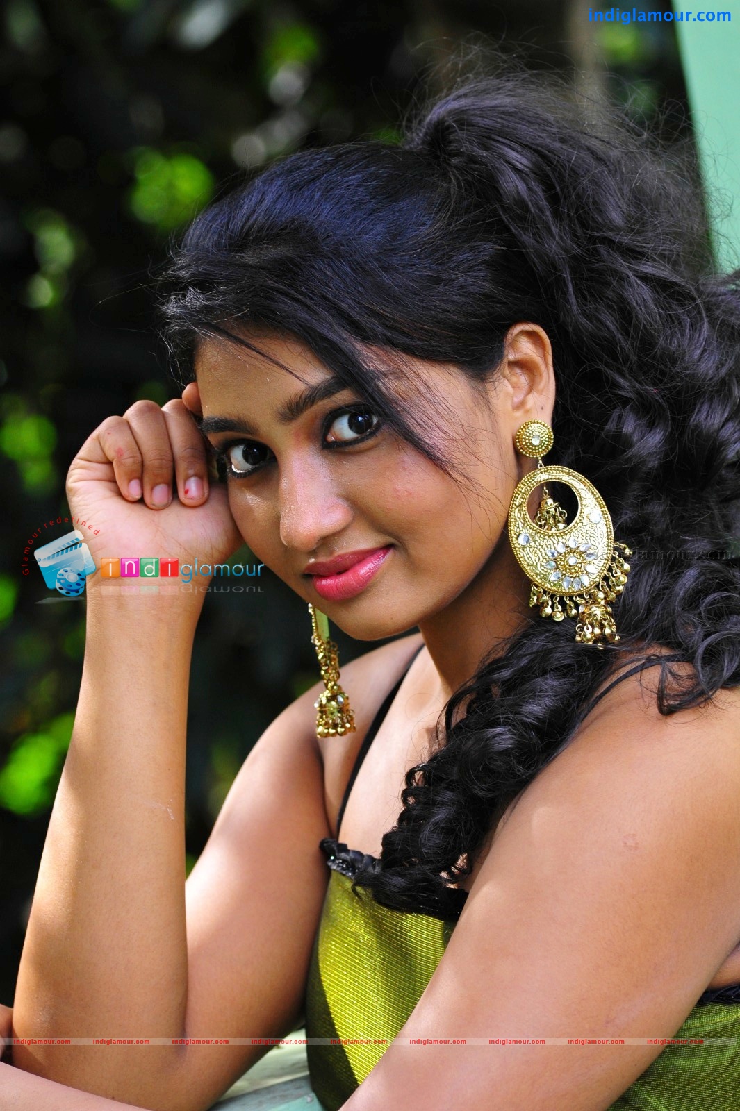 Meenakshy Actress hd photo
