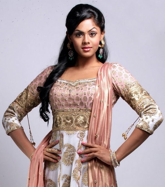 Karthika Nair Actress hd photo