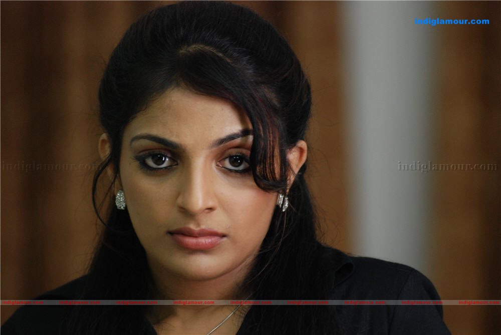 Mythili Actress hd photo
