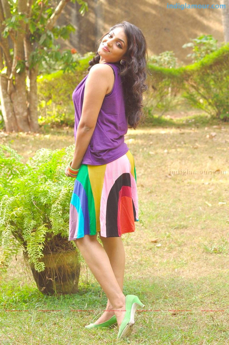 Mythili Actress hd photo
