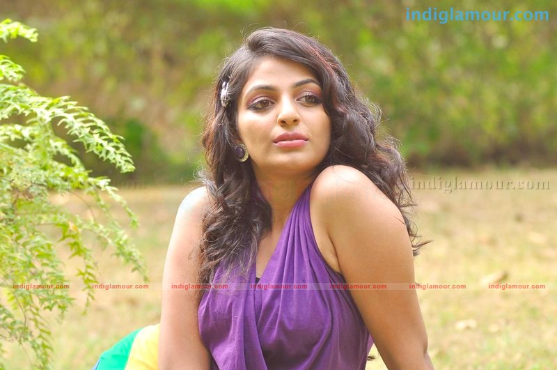 Mythili Actress hd photo