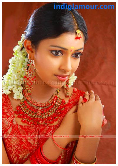 Amala Paul Actress hd photo