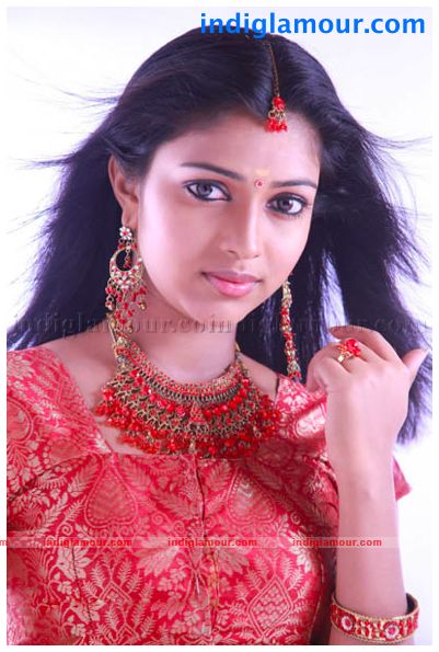 Amala Paul Actress hd photo