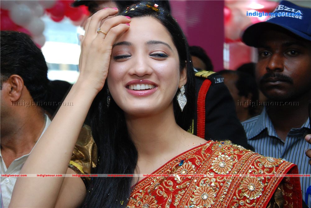 Richa Panai Actress hd photo