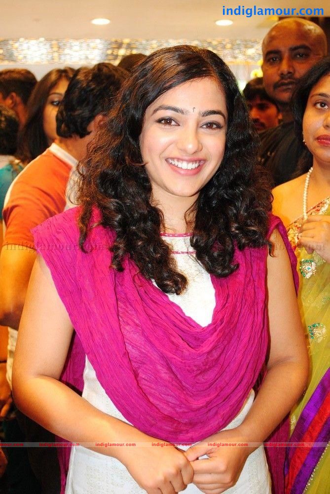 Nithya Menon Actress hd photo
