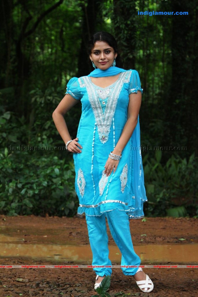 Dhanya Mary Varghese Actress hd photo