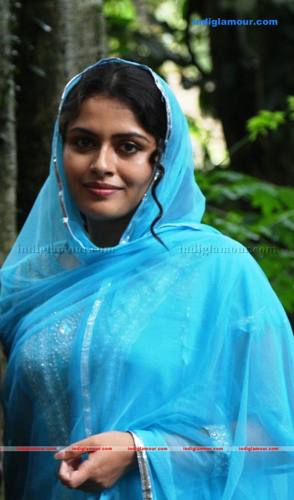 Dhanya Mary Varghese Actress hd photo