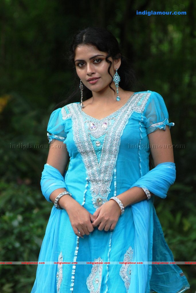 Dhanya Mary Varghese Actress hd photo
