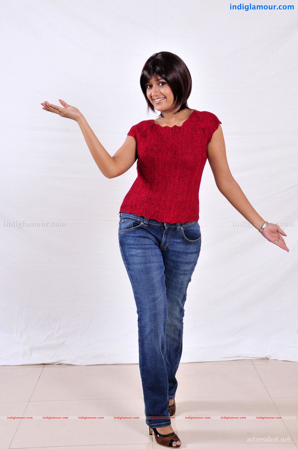 Meghana Raj Actress hd photo