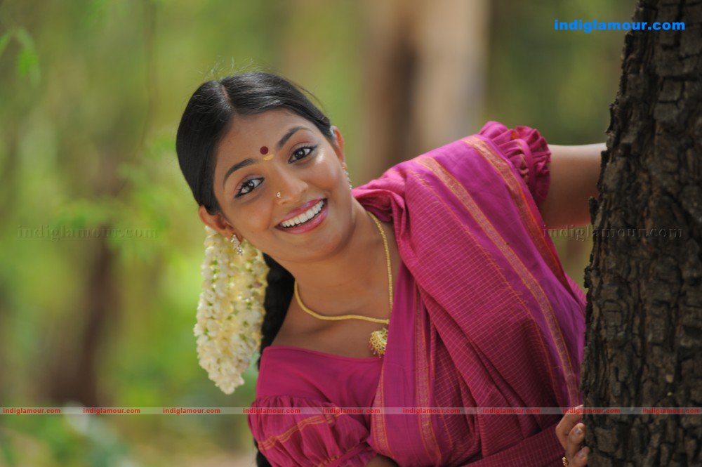 Mythili Actress hd photo