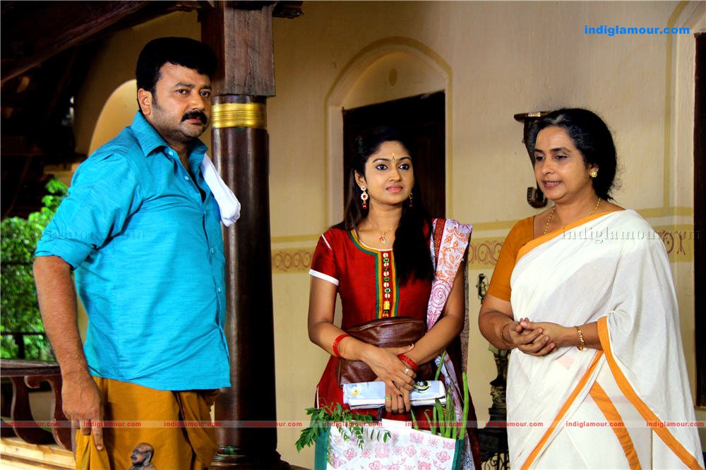 Mithra Kurian Actress hd photo