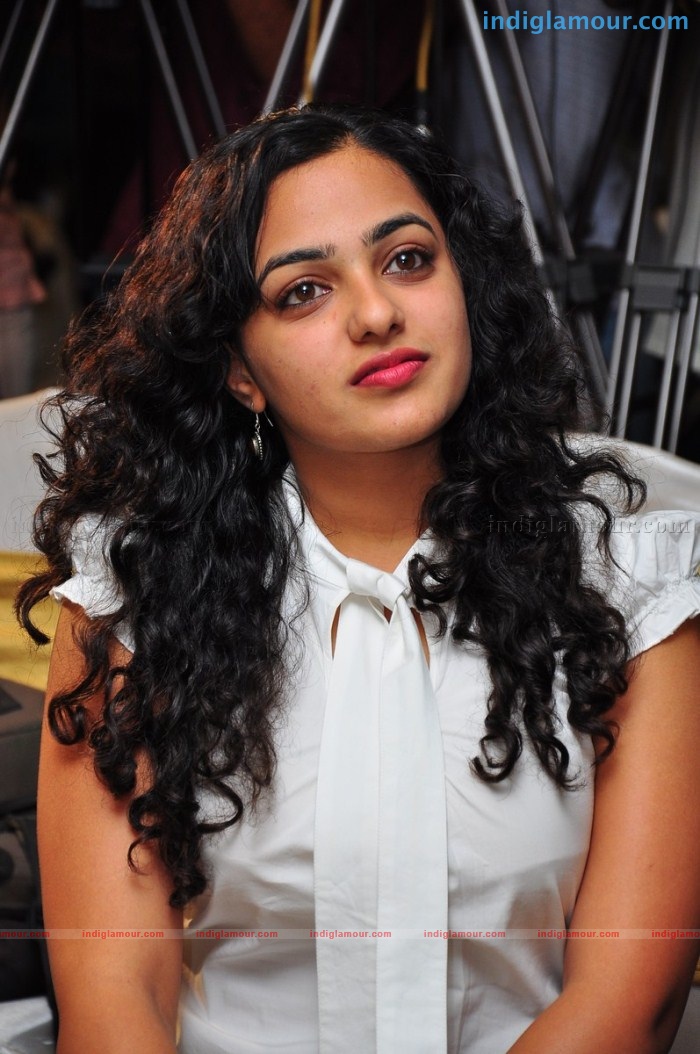 Nithya Menon Actress hd photo