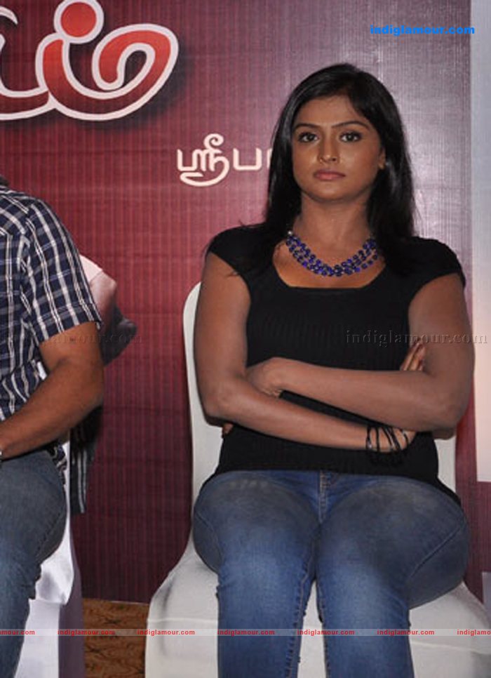 Remya Nambeesan Actress hd photo