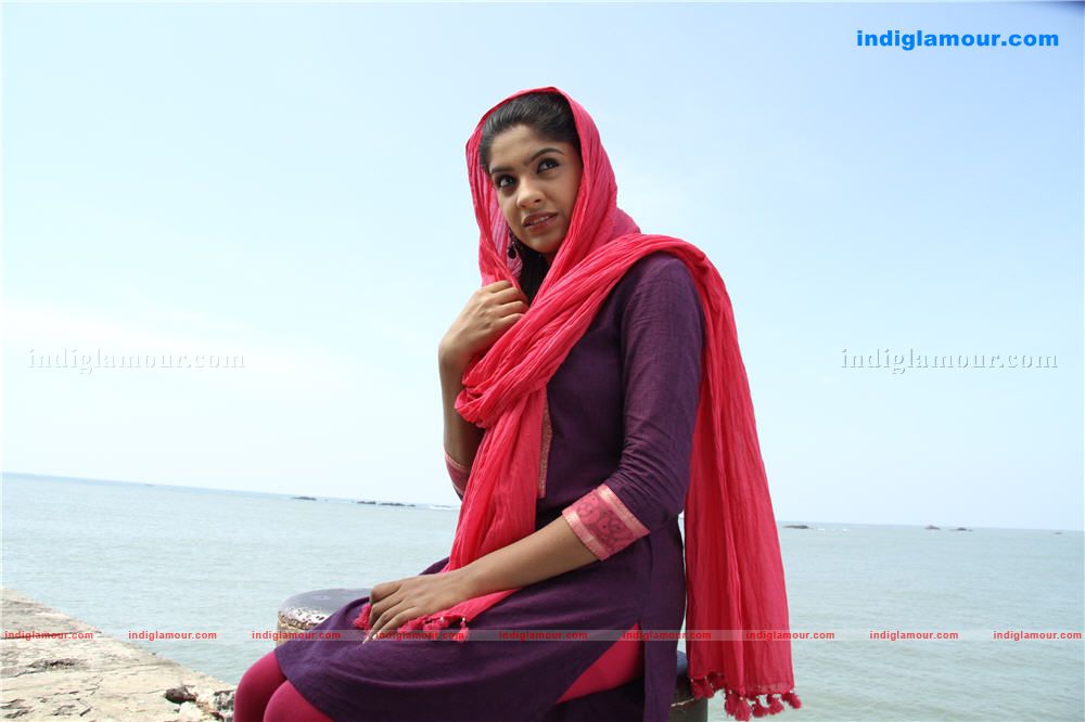 Archana Kavi Actress hd photo