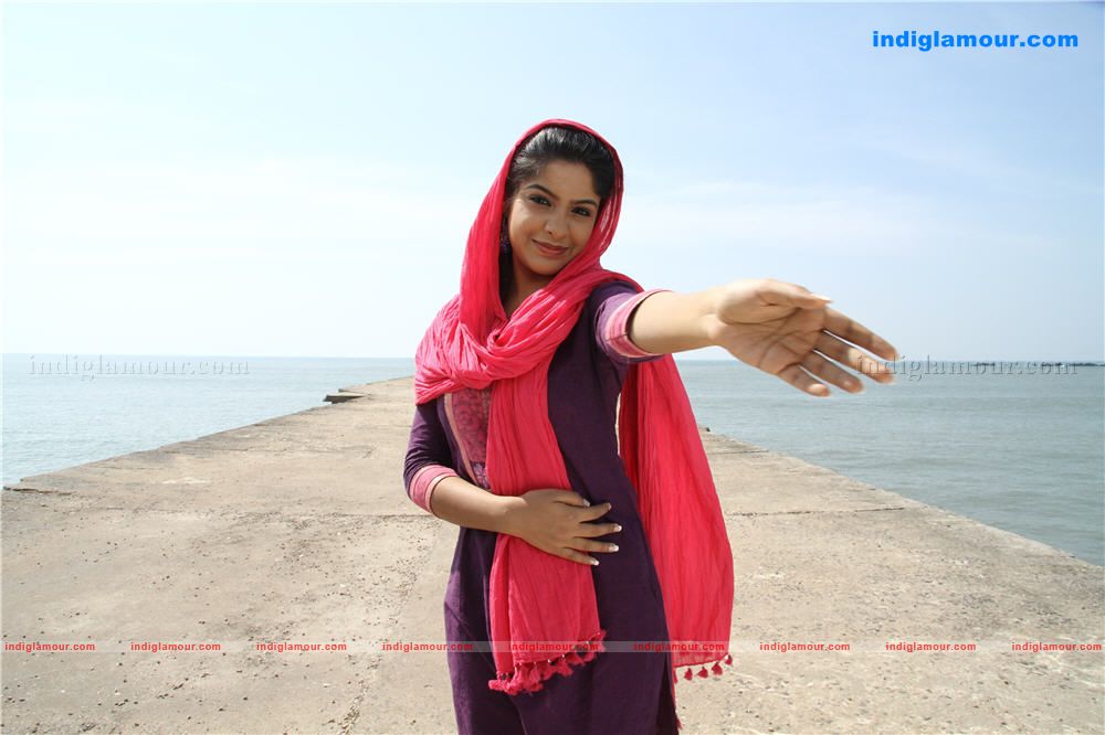 Archana Kavi Actress hd photo