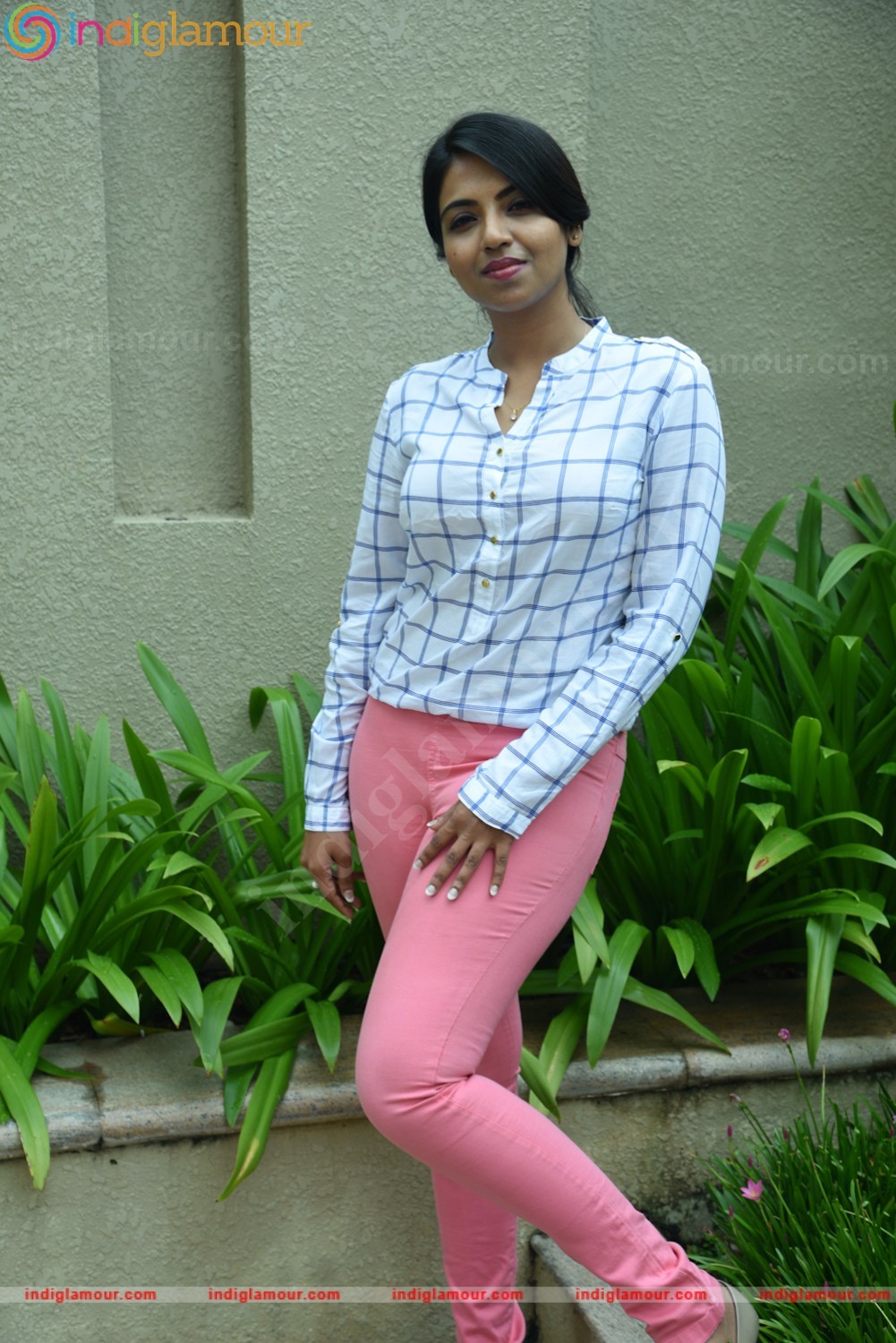 Sasha Gopinath Actress hd photo